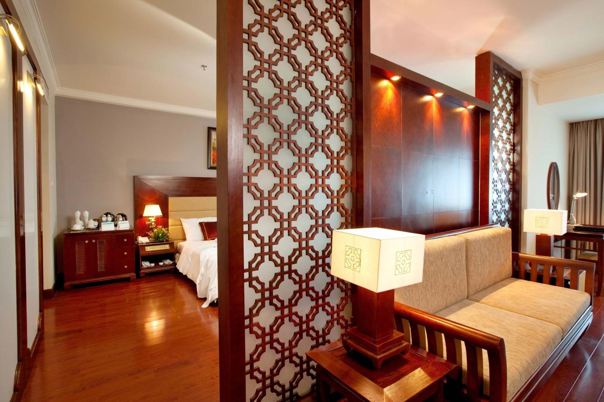 Majestic Mong Cai Hotel Room photo