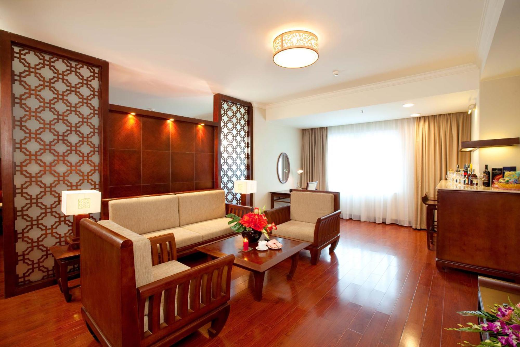 Majestic Mong Cai Hotel Room photo